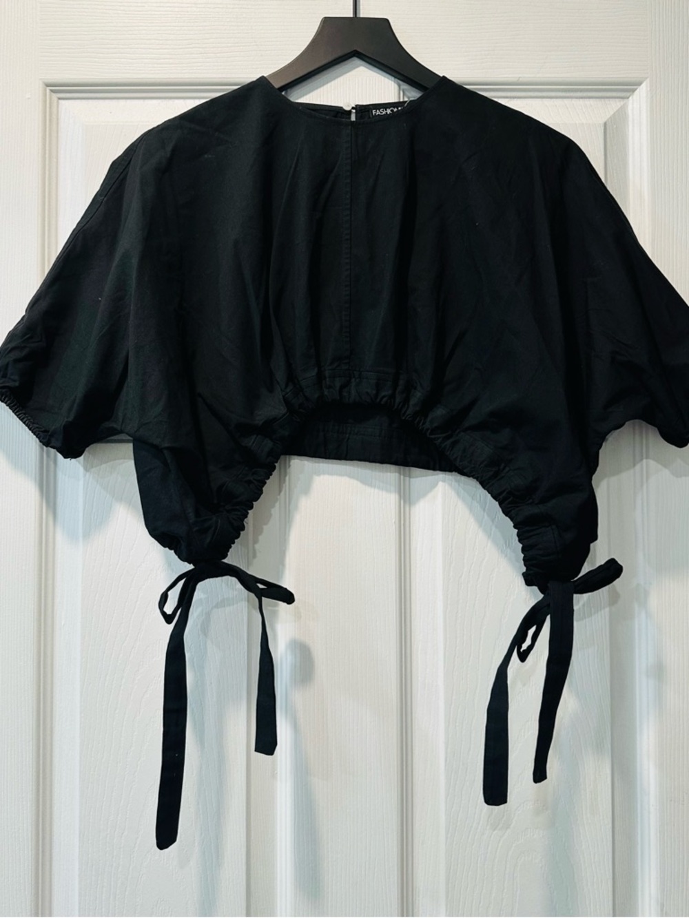 Fashion Nova Black Cropped Drawstring Tie-Side Top